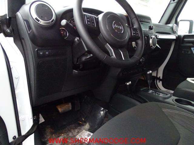 Jeep Wrangler Unlimited 2017 photo 10